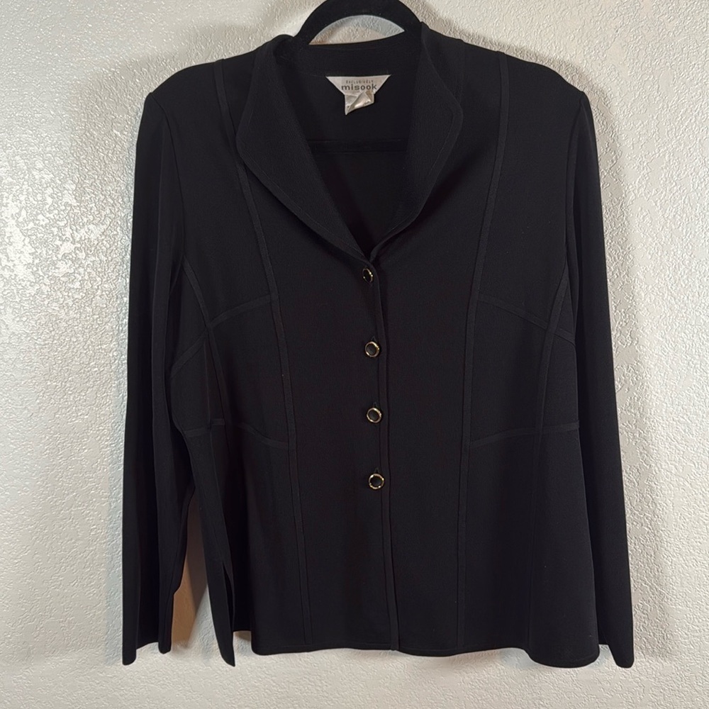Misook Black Button-Front Tailored Blazer